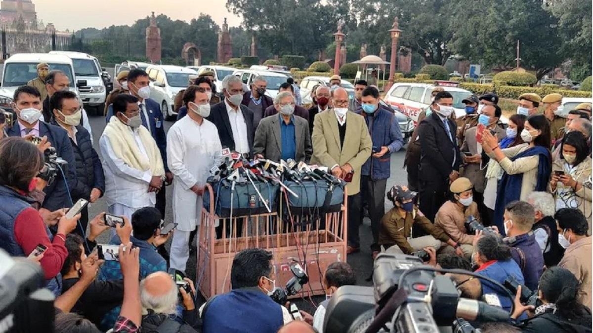 Opposition meets with president Ram Nath Kovind