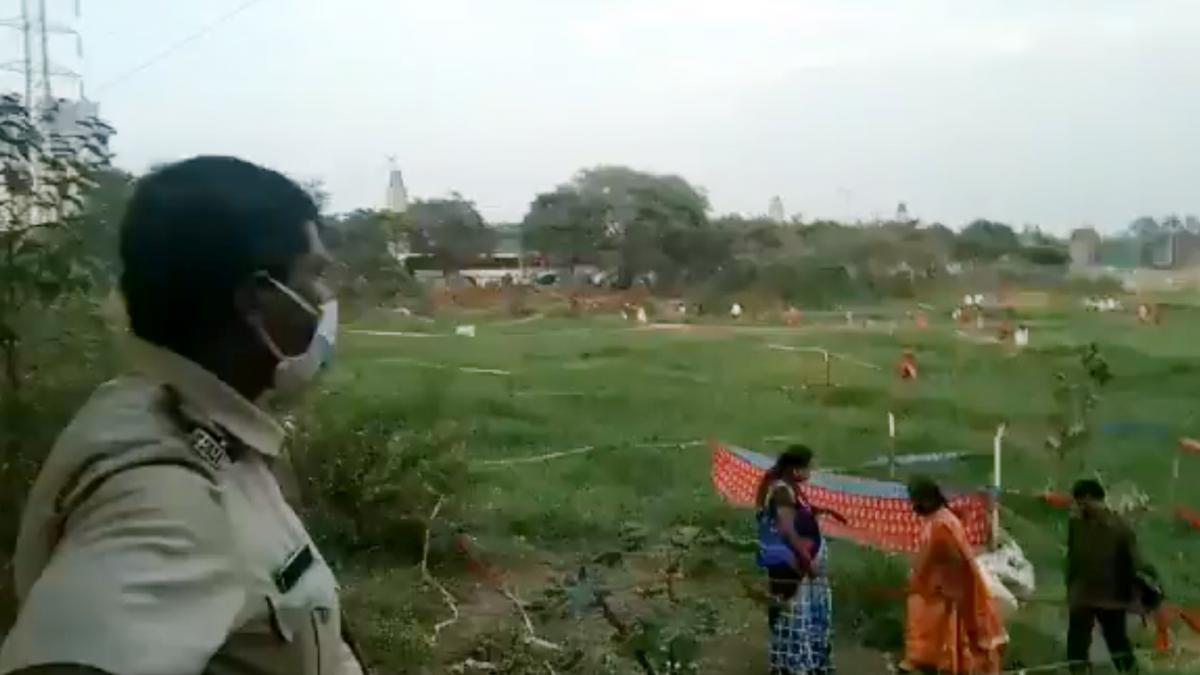 Rumours of getting free land attract hundreds of encroaches in Vikhroli