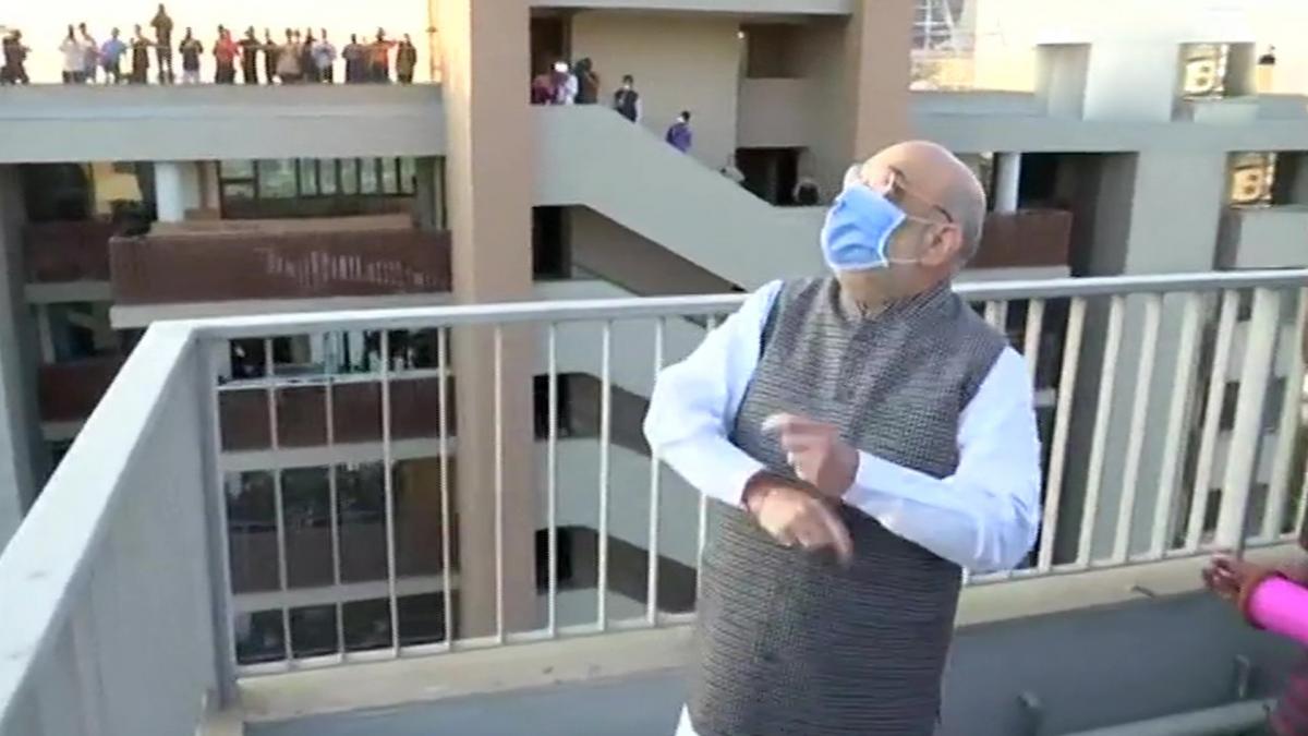 Amit Shah flies a kite on Makar Sakranti 2021