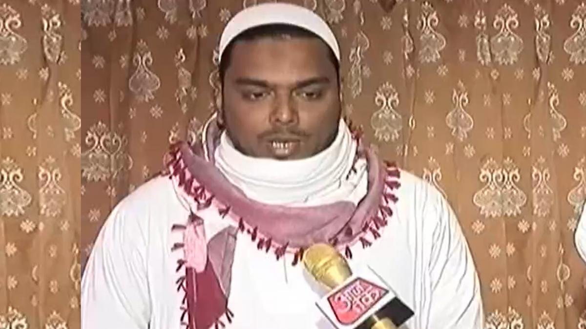 Cleric Abbas Siddiqui hits out at Mamata Banerjee 