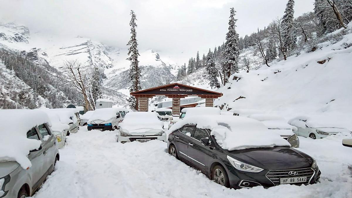 Snowfall in Himachal Pradesh (Photo-PTI)