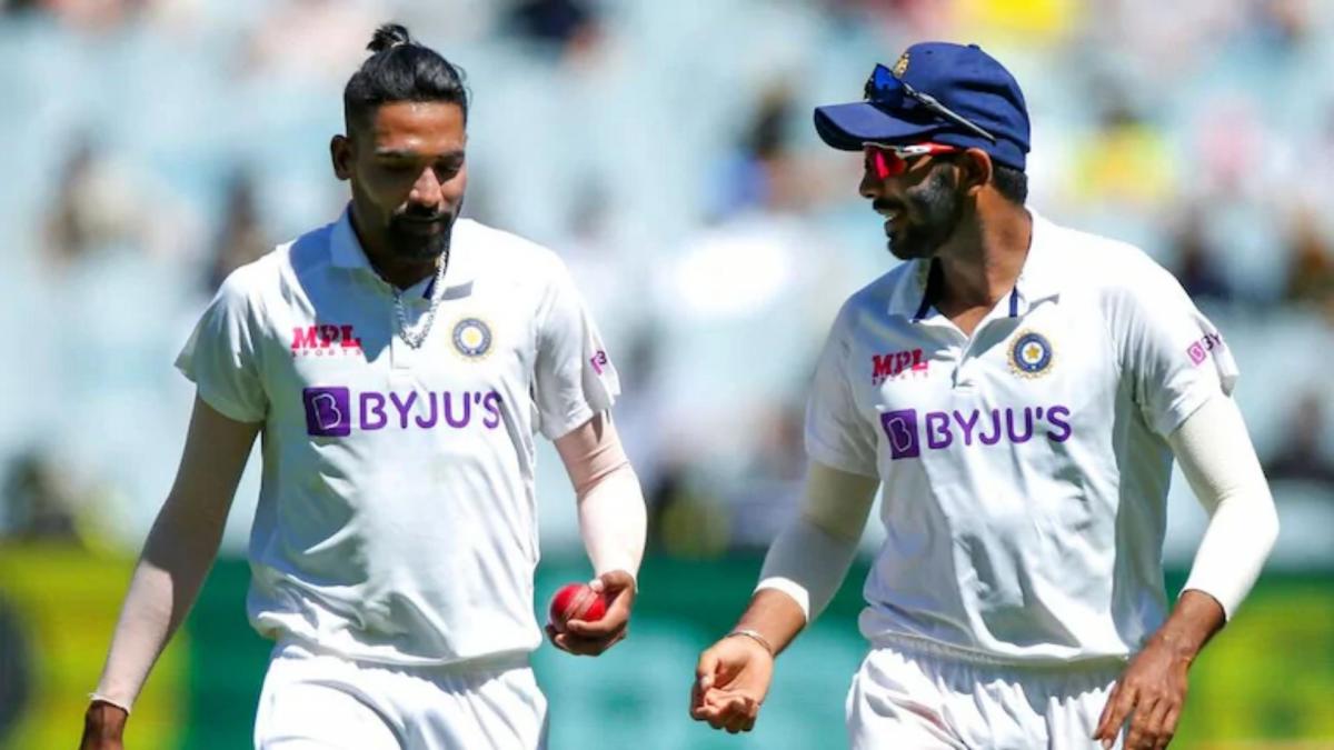 Pacers Mohammed Siraj and Jasprit Bumrah at the SCG. (AP Photo)