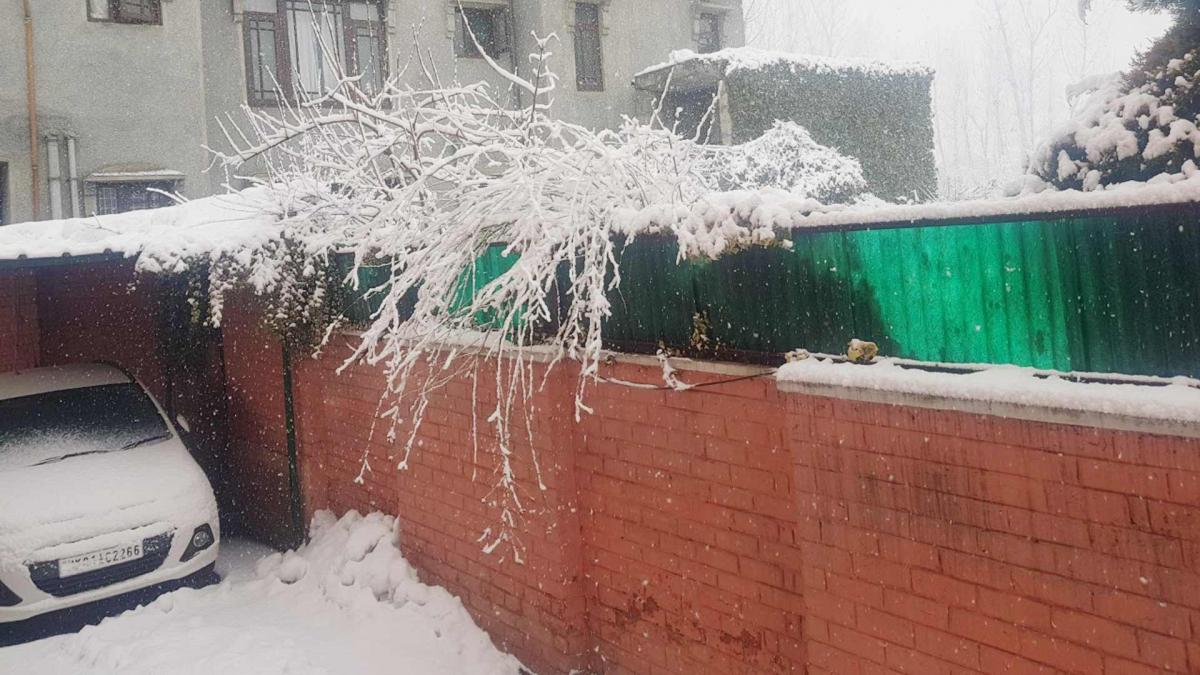 Cold wave intensified across valley