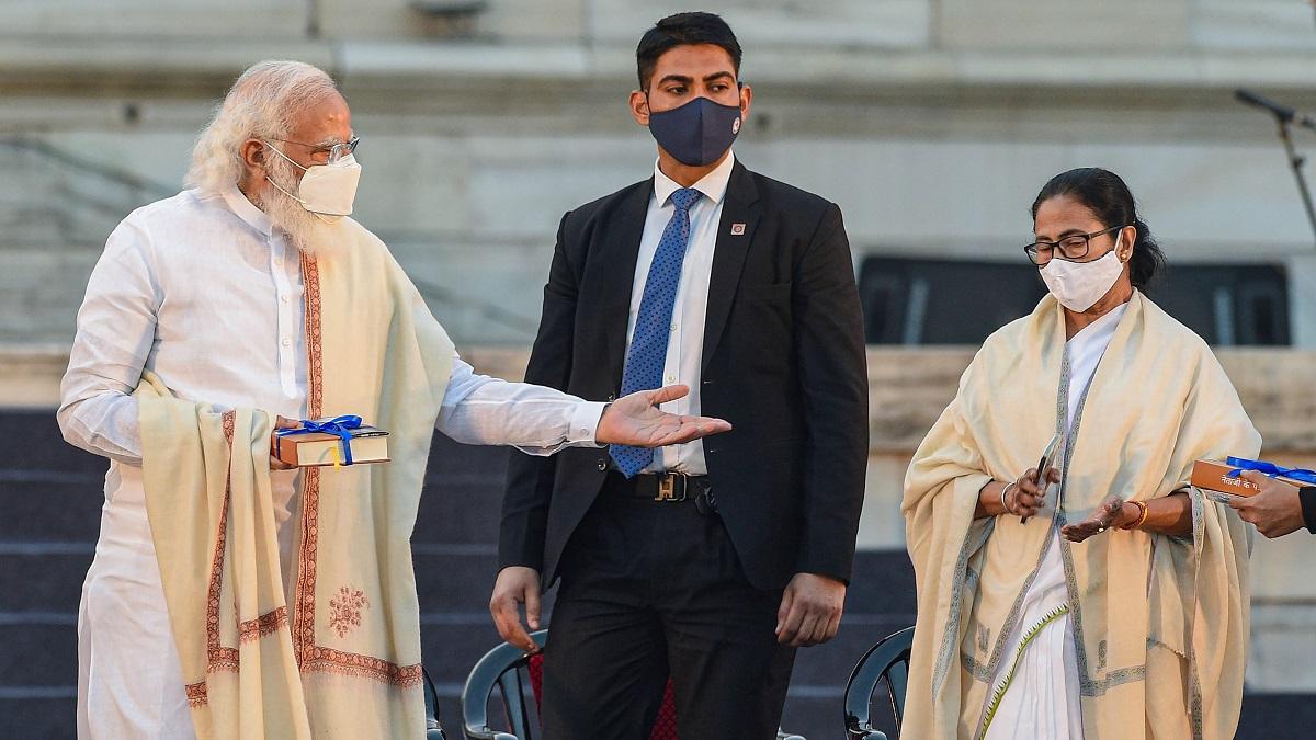PM Narendra Modi with Mamata Banerjee (File Photo-PTI)