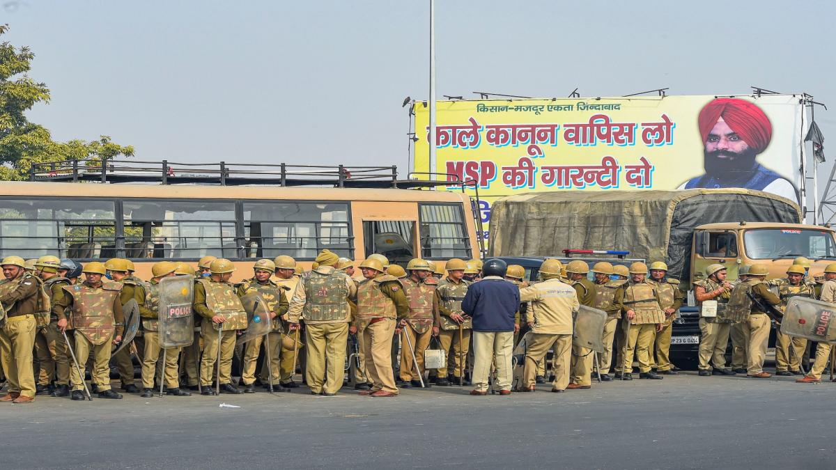 ghazipur border police force