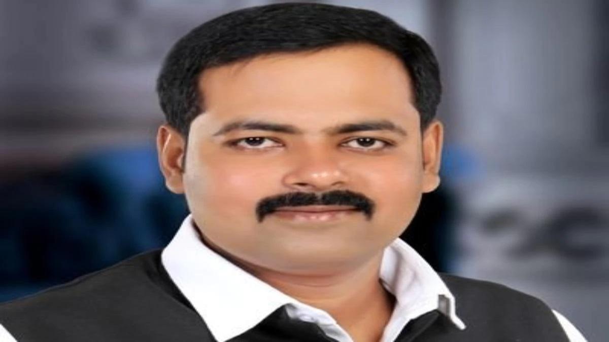 SP leader Ashutosh sinha