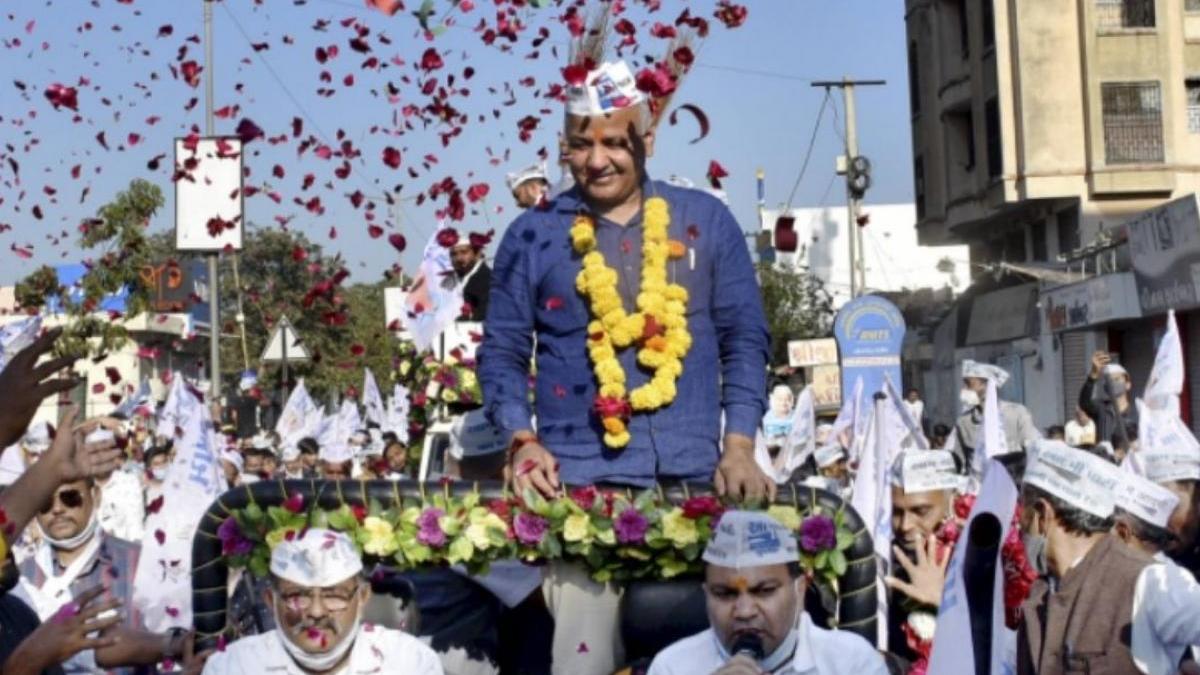 अहमदाबाद में मनीष सिसोदिया का रोड शो 