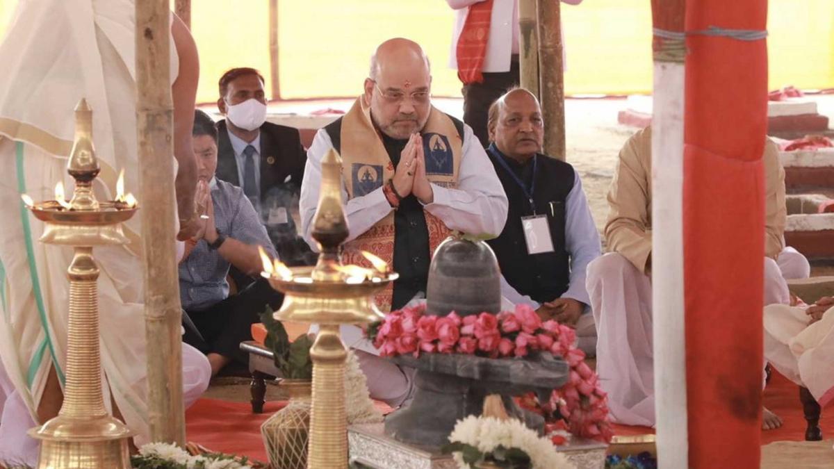 महामृत्युंजय मंदिर में अमित शाह