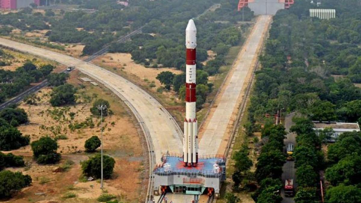 ISRO ने लॉन्च किए ब्राजीली उपग्रह के साथ 18 सैटेलाइट (फाइल फोटो)