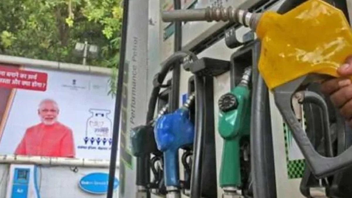 Petrol Disel prices are at peek (Photo-PTI)