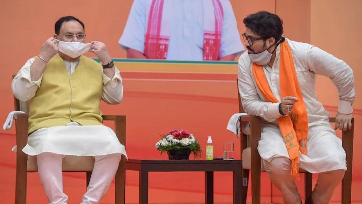 केंद्रीय मंत्री बाबुल सुप्रियो के साथ बीजेपी अध्यक्ष जेपी नड्डा (फोटो-PTI)