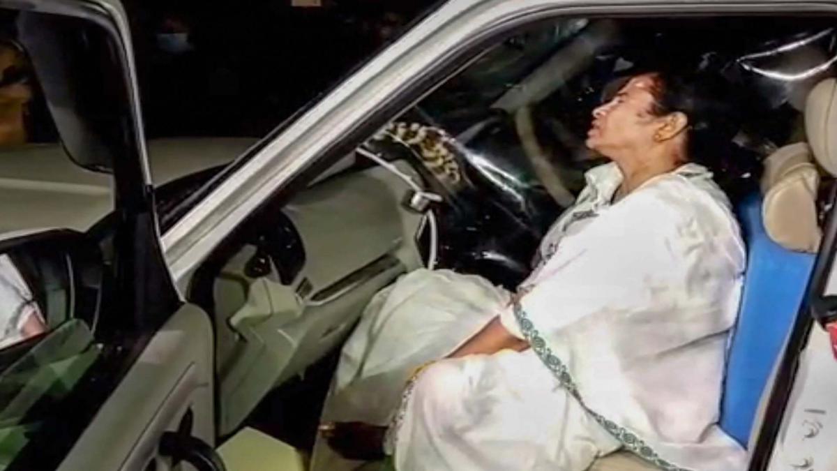 mamata banerjee injured nandigram