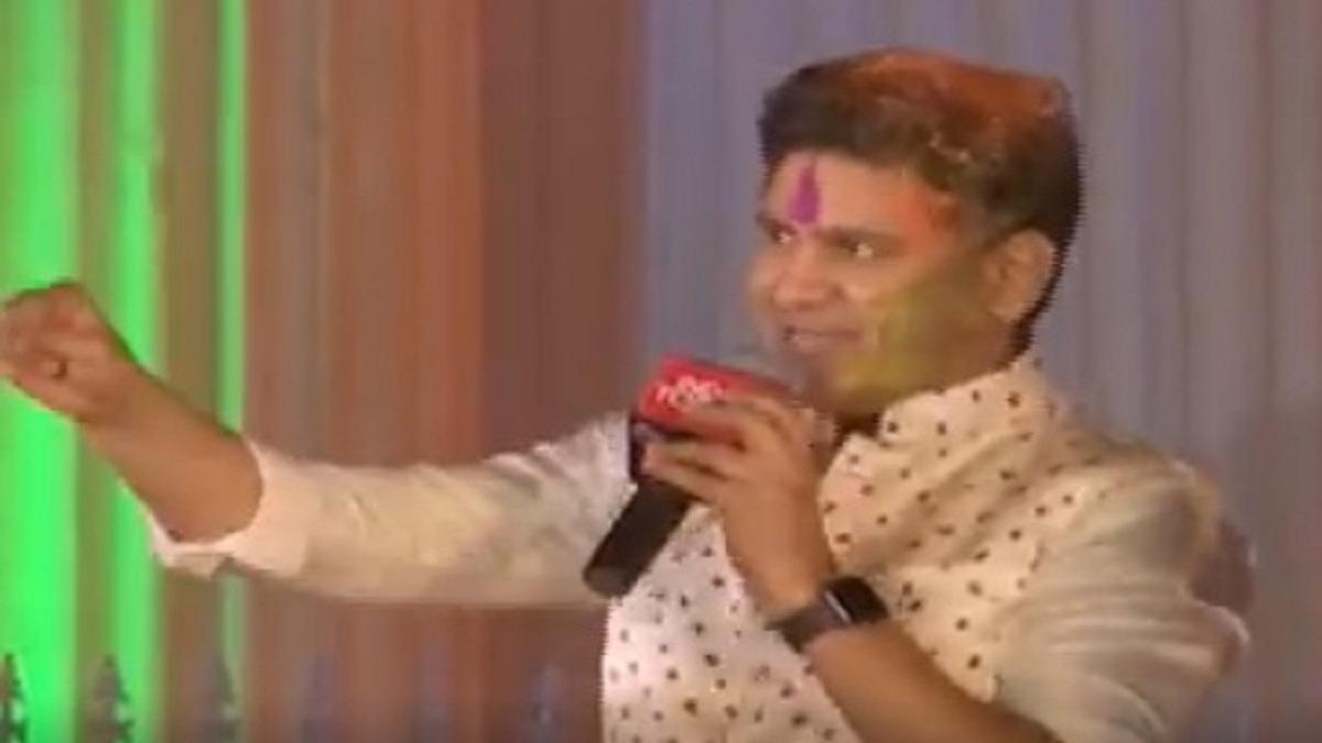 रंगरसिया कार्यक्रम में दिखा मनोज मुंतशिर का अलग अंदाज.