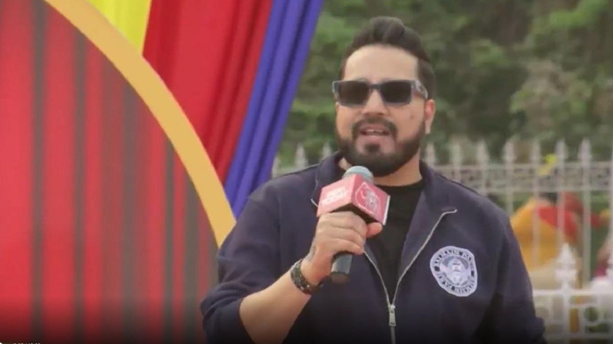 सुपरस्टार सिंगर मीका सिंह.