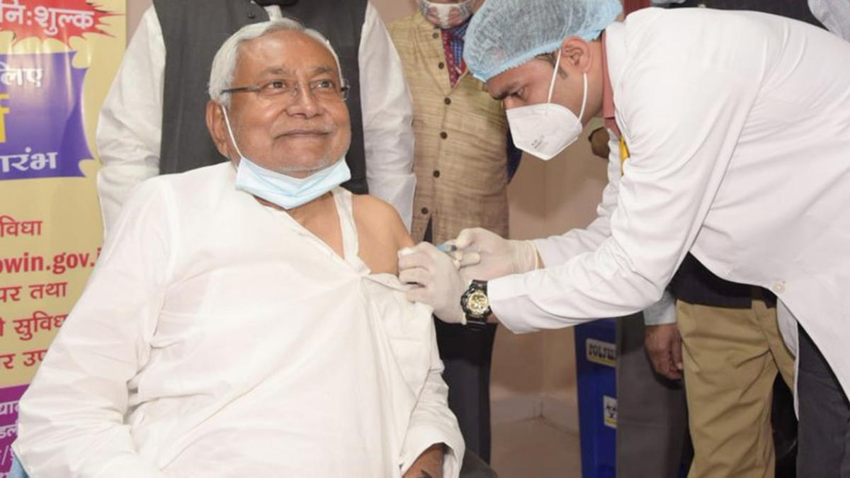 nitish kumar gets covid vaccine jab