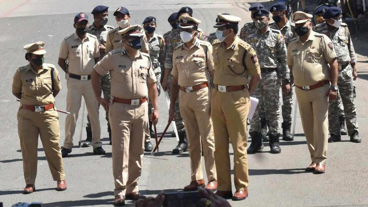 एक ही थाने के 9 पुलिस कर्मचारी संक्रमित (फोटो-PTI)