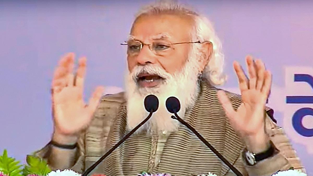 पश्चिम बंगाल के दौरे पर प्रधानमंत्री नरेंद्र मोदी.