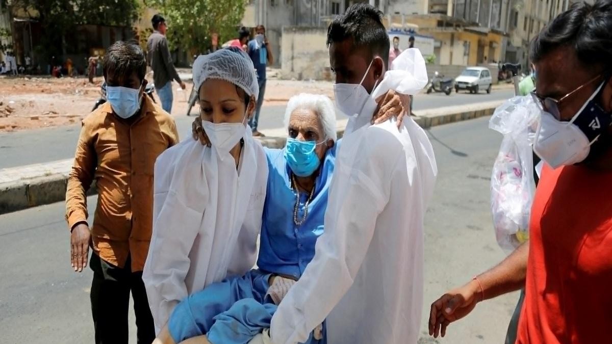 देश में लगातार बढ़ता जा रहा है कोरोना संकट.