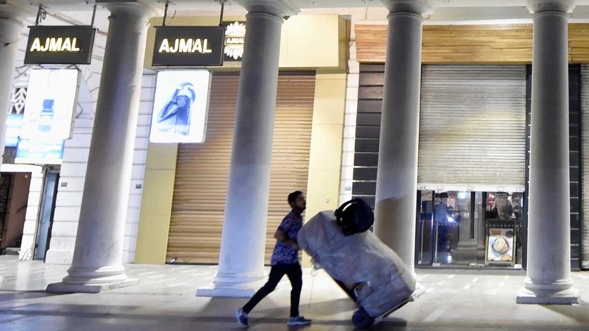 दिल्ली में नाइट कर्फ्यू 