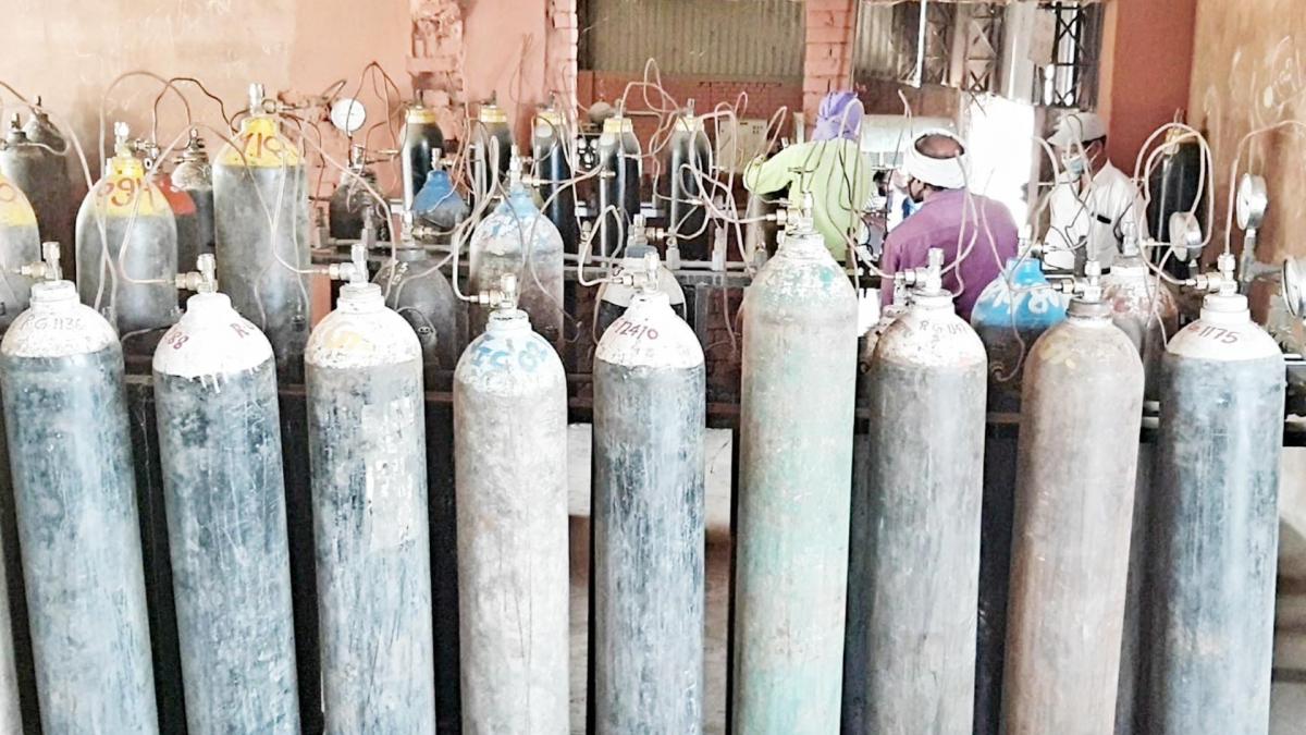 Acute shortage of oxygen