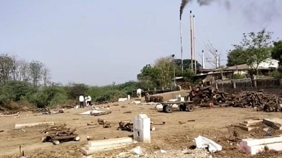 शवदाह गृहों में बढ़ने लगी लाशों की ढेर.