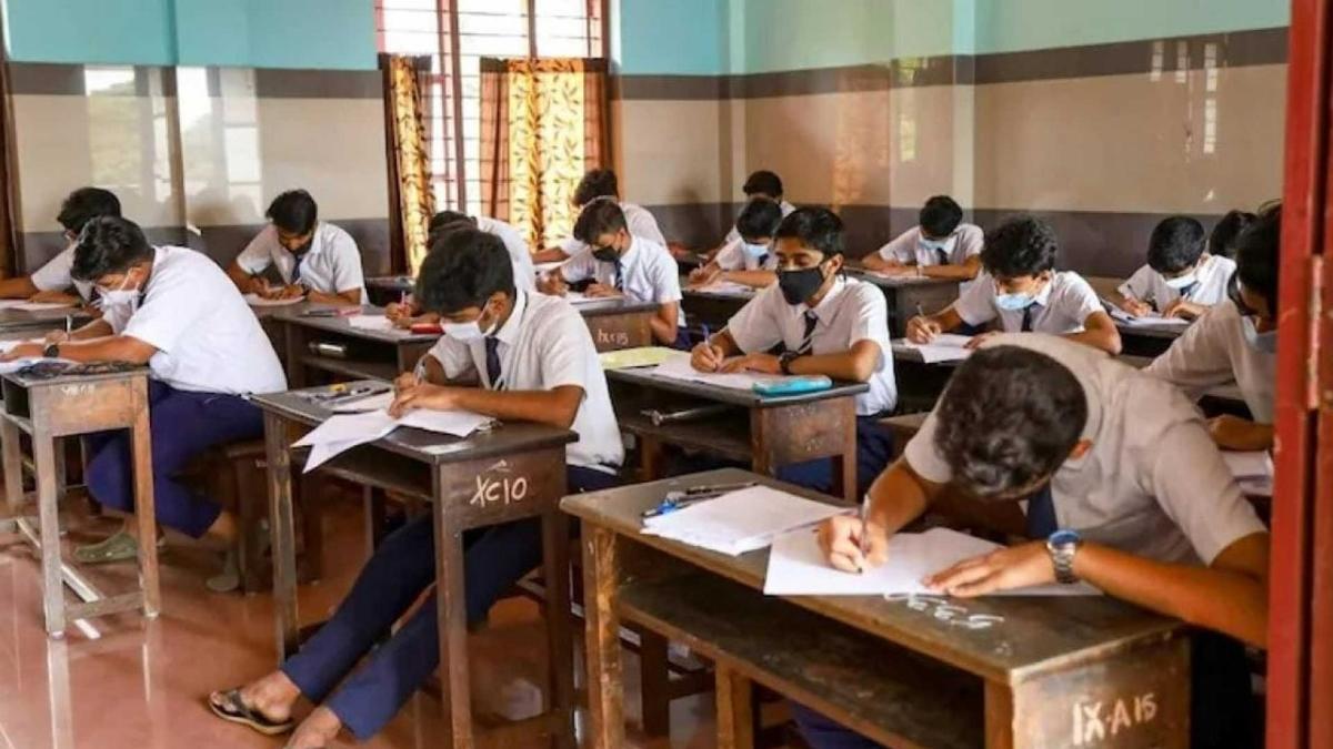 12th Board Exams रद्द करने की मांग