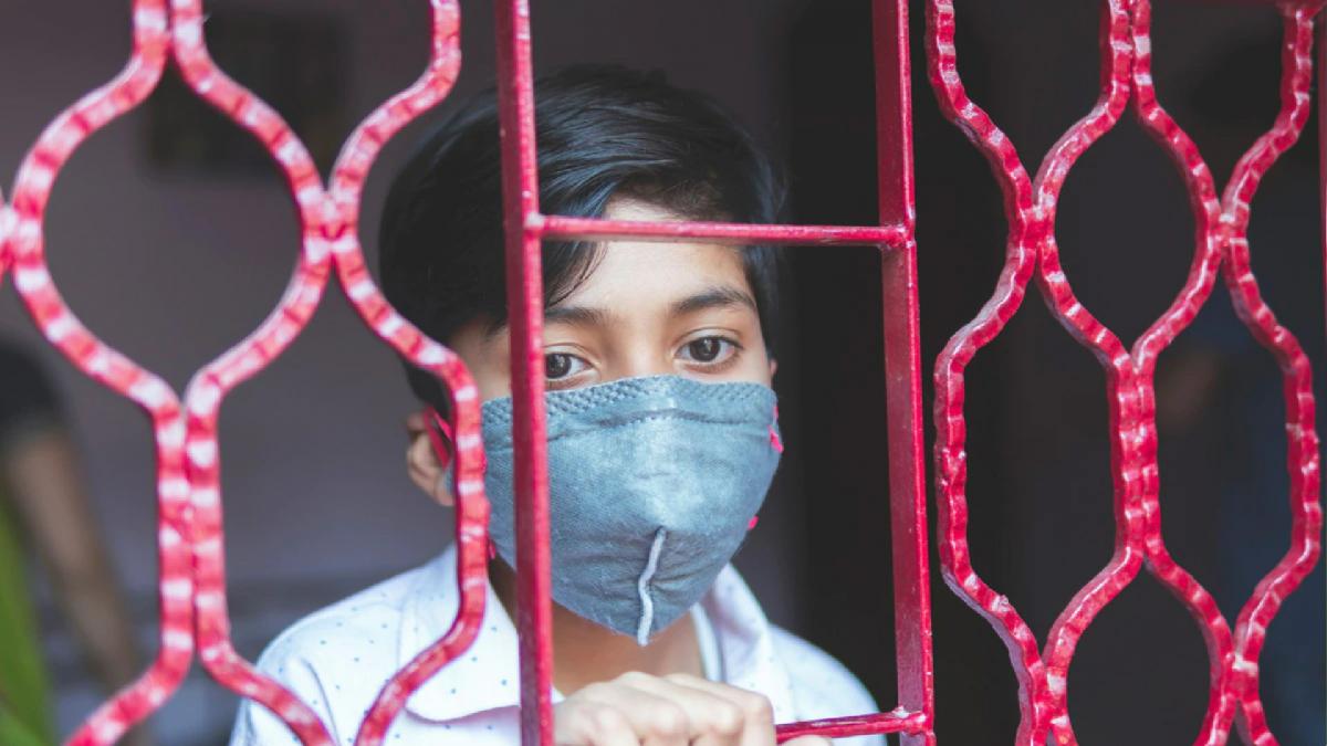 कोरोना का संक्रमण तेजी से बच्चों में फैल रहा है.
