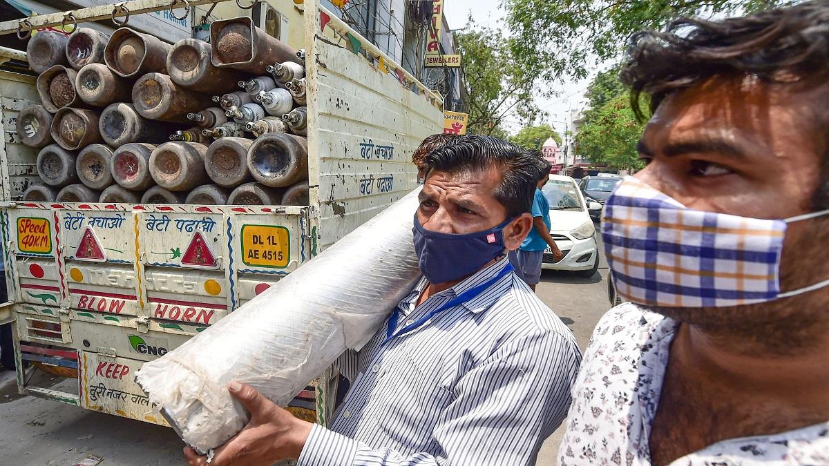 देश में गहराता जा रहा है कोरोना संकट.