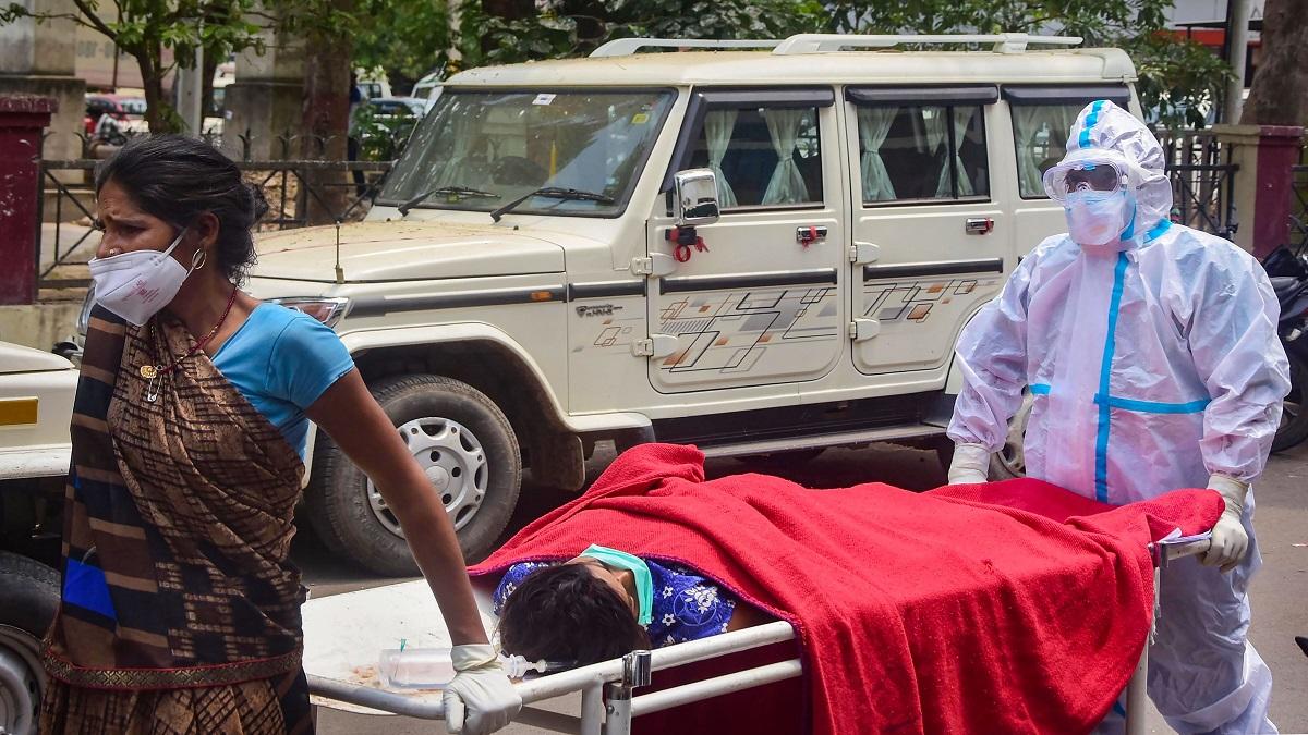 देश में गहराता जा रहा है कोरोना संकट.