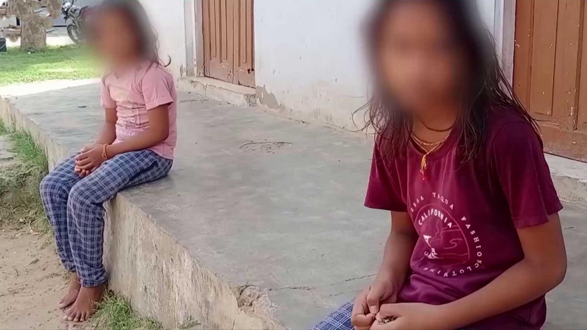 9-10 साल की बेटियां संक्रमित