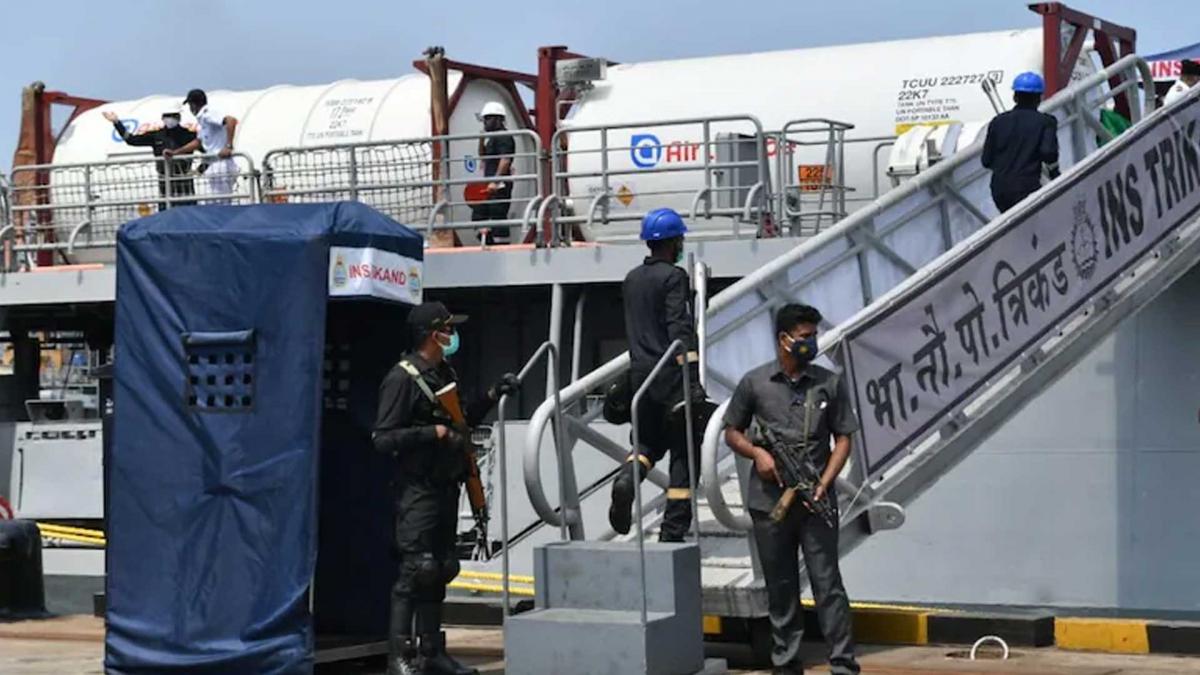 ऐक्शन में भारतीय नौसेना