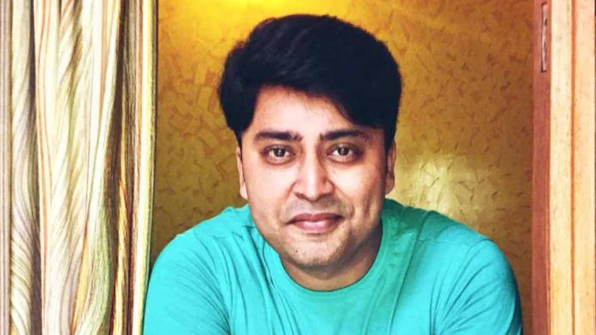 मशहूर यूट्यूबर और एक्टर राहुल वोहरा 