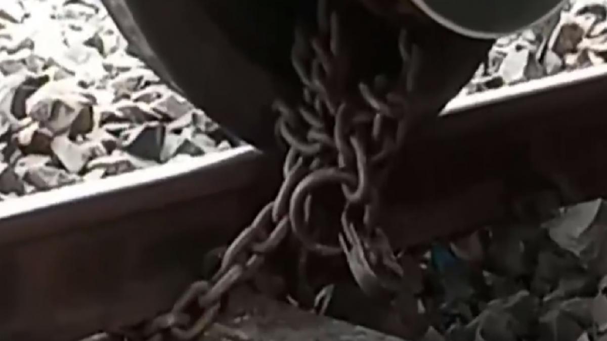 Trains chained