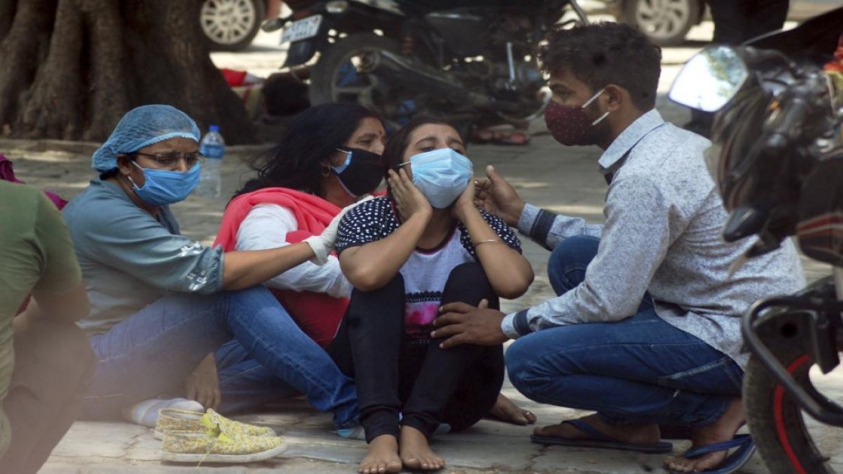 बिहार में कोरोना से नहीं स्वास्थ्य से लड़ रहे लोग