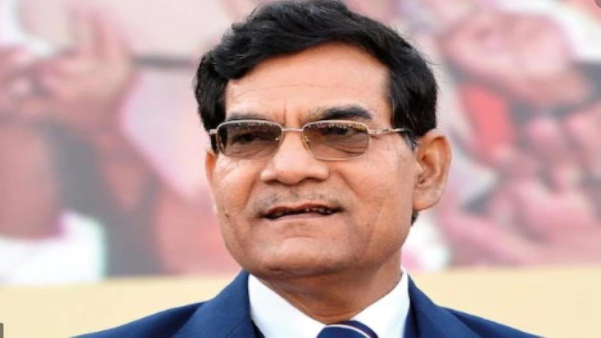 Former IAS एके शर्मा