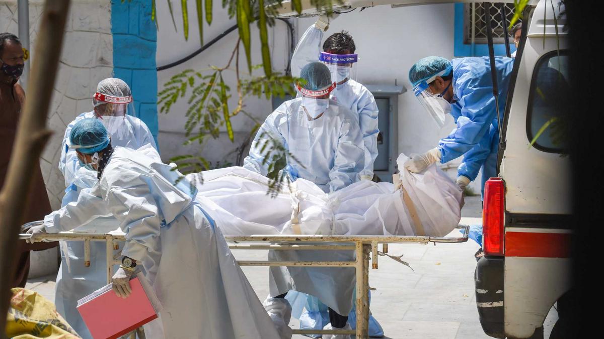 कोरोना की अगली लहर की चेतावनी