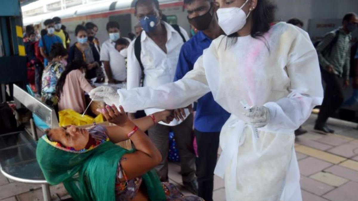 India reports 60,471 new cases, 2,726 deaths