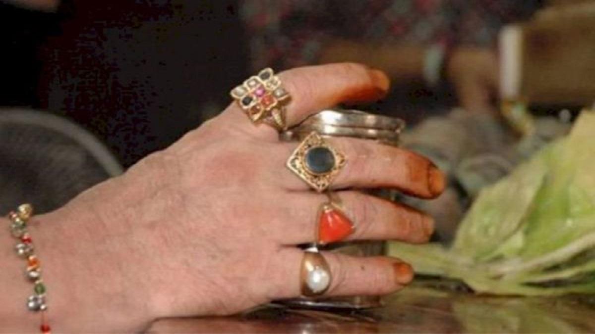 Gems worn in wrong time do not contains good effect