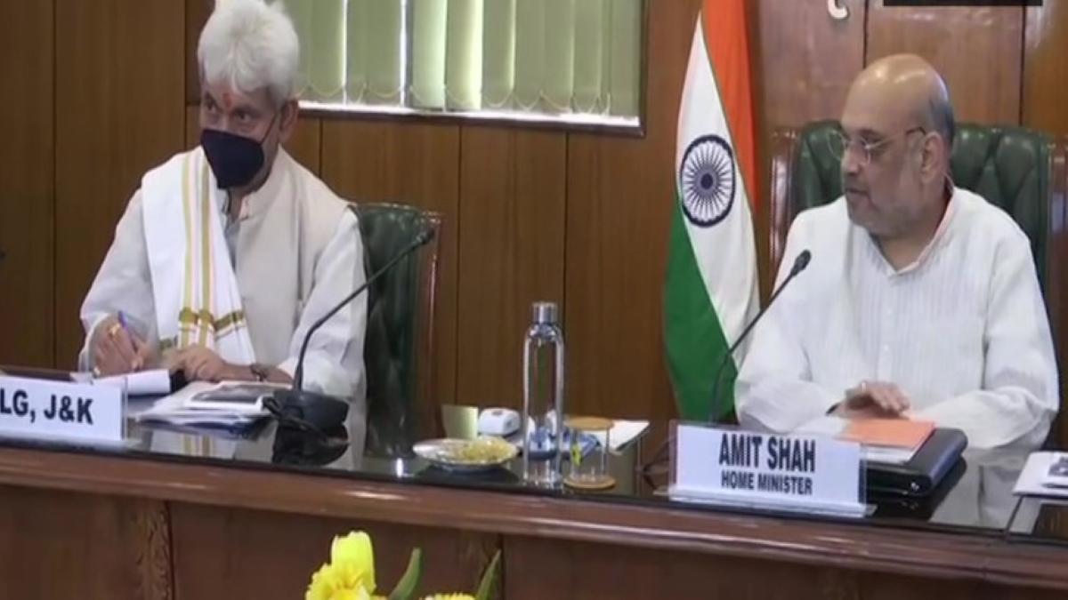 Amit Shah and LG Manoj Sinha attends meeting in Home Ministry 