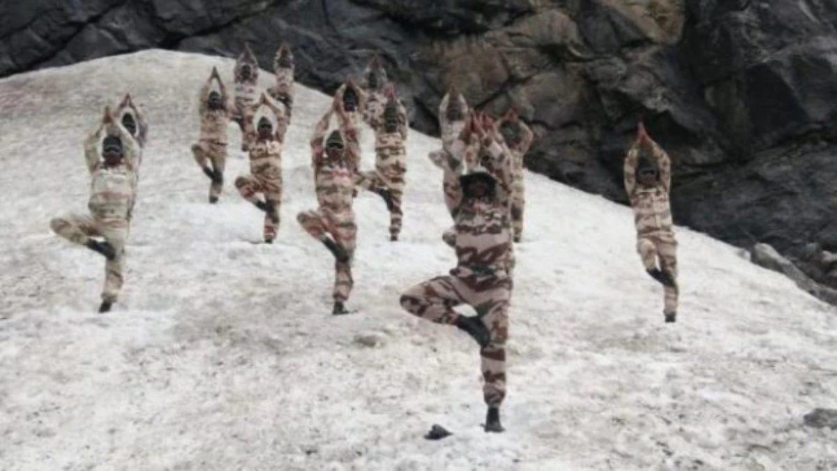 soldiers celebrated Yoga Day