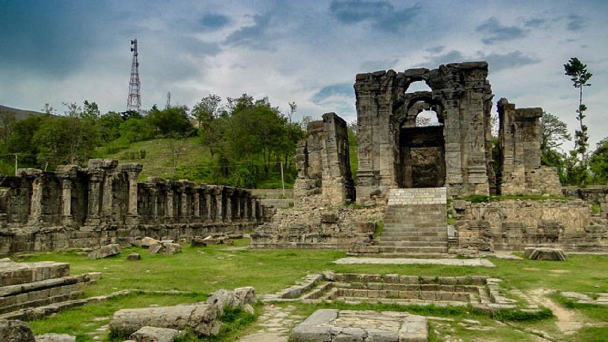 entire kashmir was visible from this temple know the glorious history of martand temple