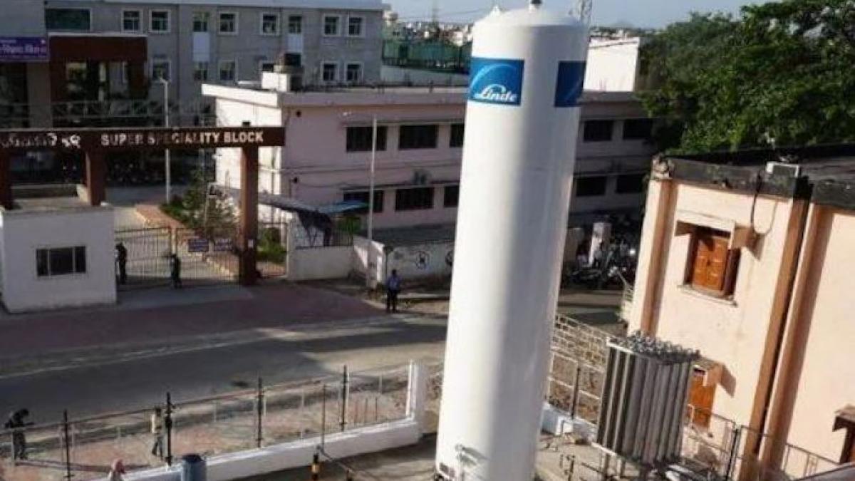 देश में लगाए जा रहे 850 ऑक्सीजन प्लांट