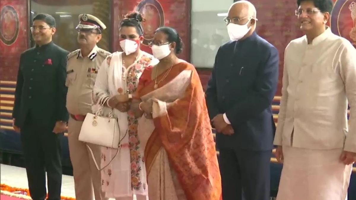 President Ram Nath Kovind boards a special train from Safdarjung railway station (File-PTI)