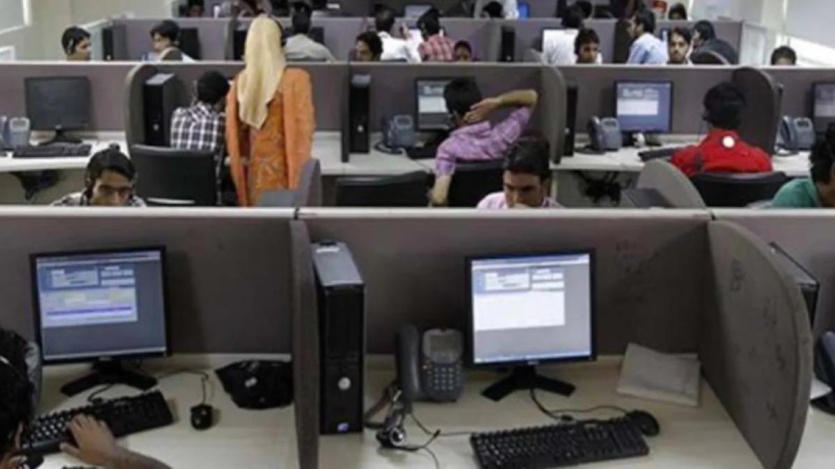 कोरोना से सर्विस सेक्टर को तगड़ी चोट, क्या है आगे का रास्ता? देखें एक्सपर्ट की राय