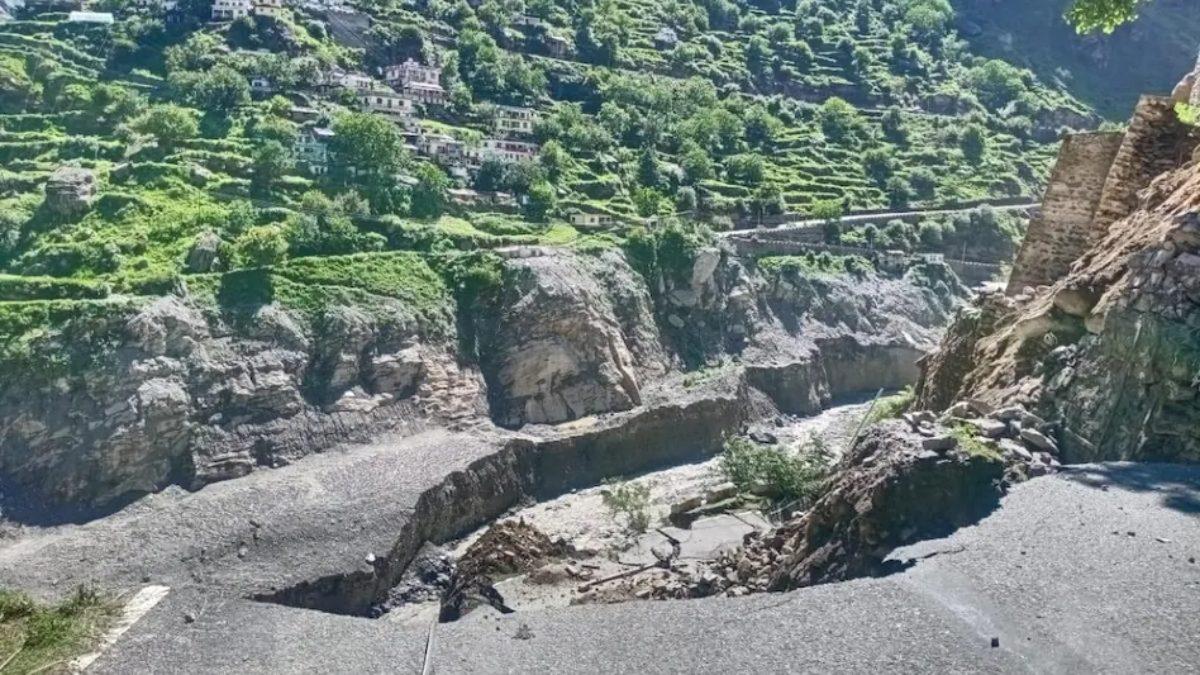 Rain wreaking havoc on mountains