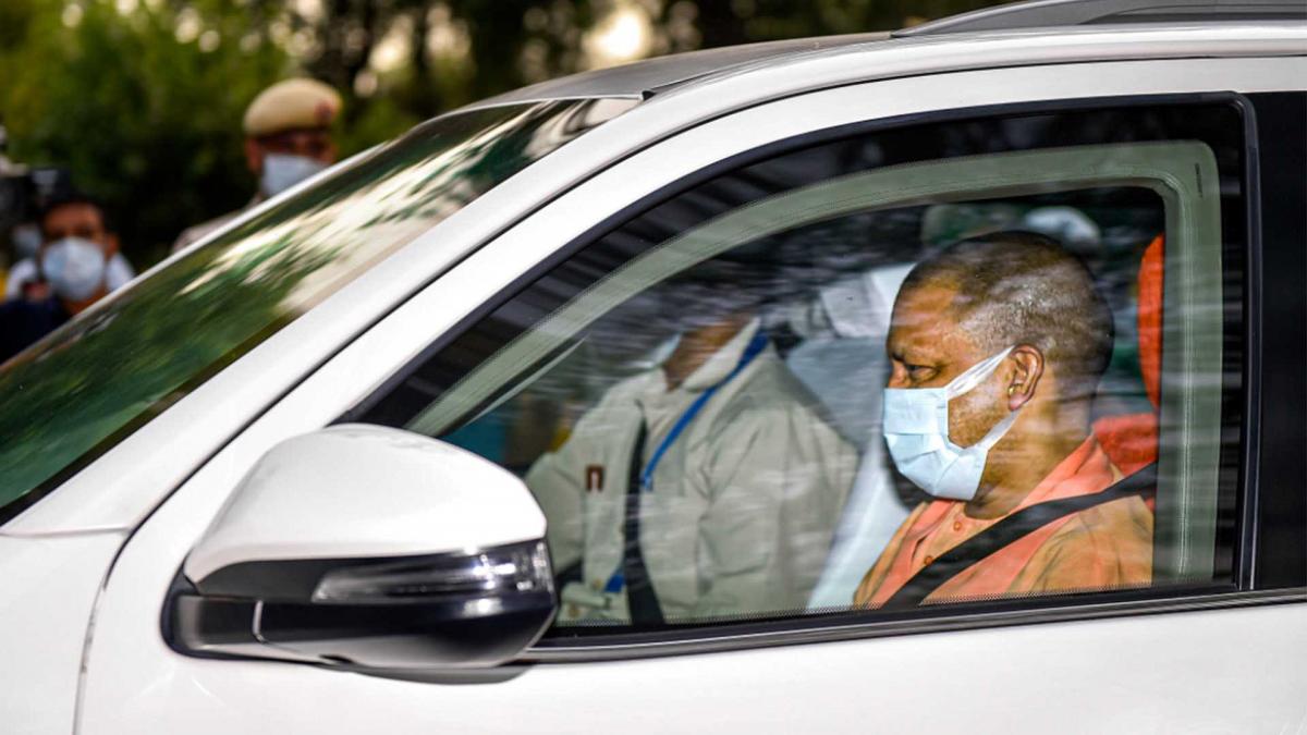 CM Yogi की अचानक दिल्ली यात्रा