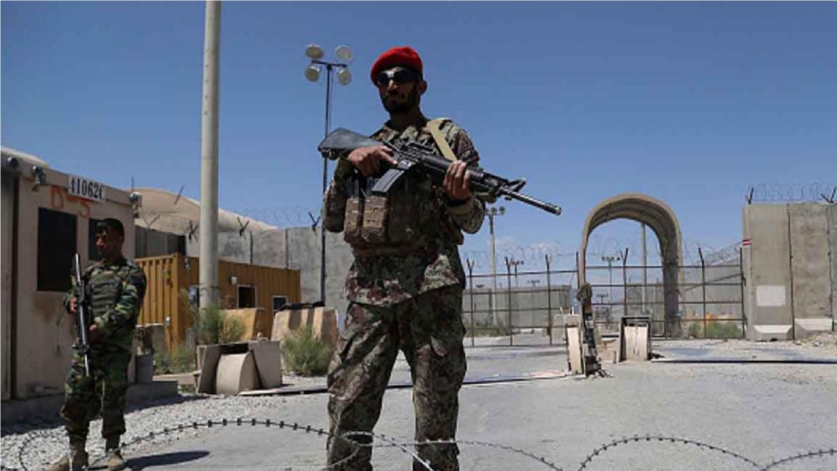 Afganistan army attacks Taliban terrorists