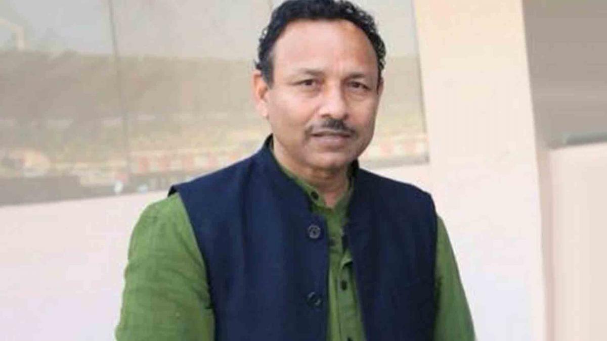  'चेहरे बदलने से नहीं बदलेगी देश की तकदीर', सपा का मोदी सरकार पर वार