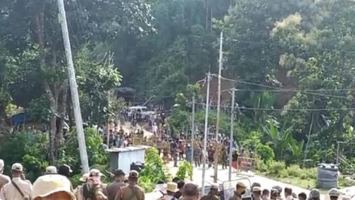 Violent clash at Assam-Mizoram border