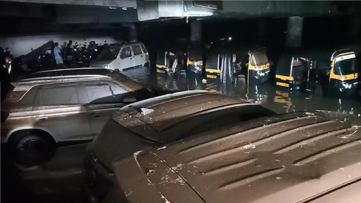 400 vehicles submerged as heavy rain floods BMC’s parking lot